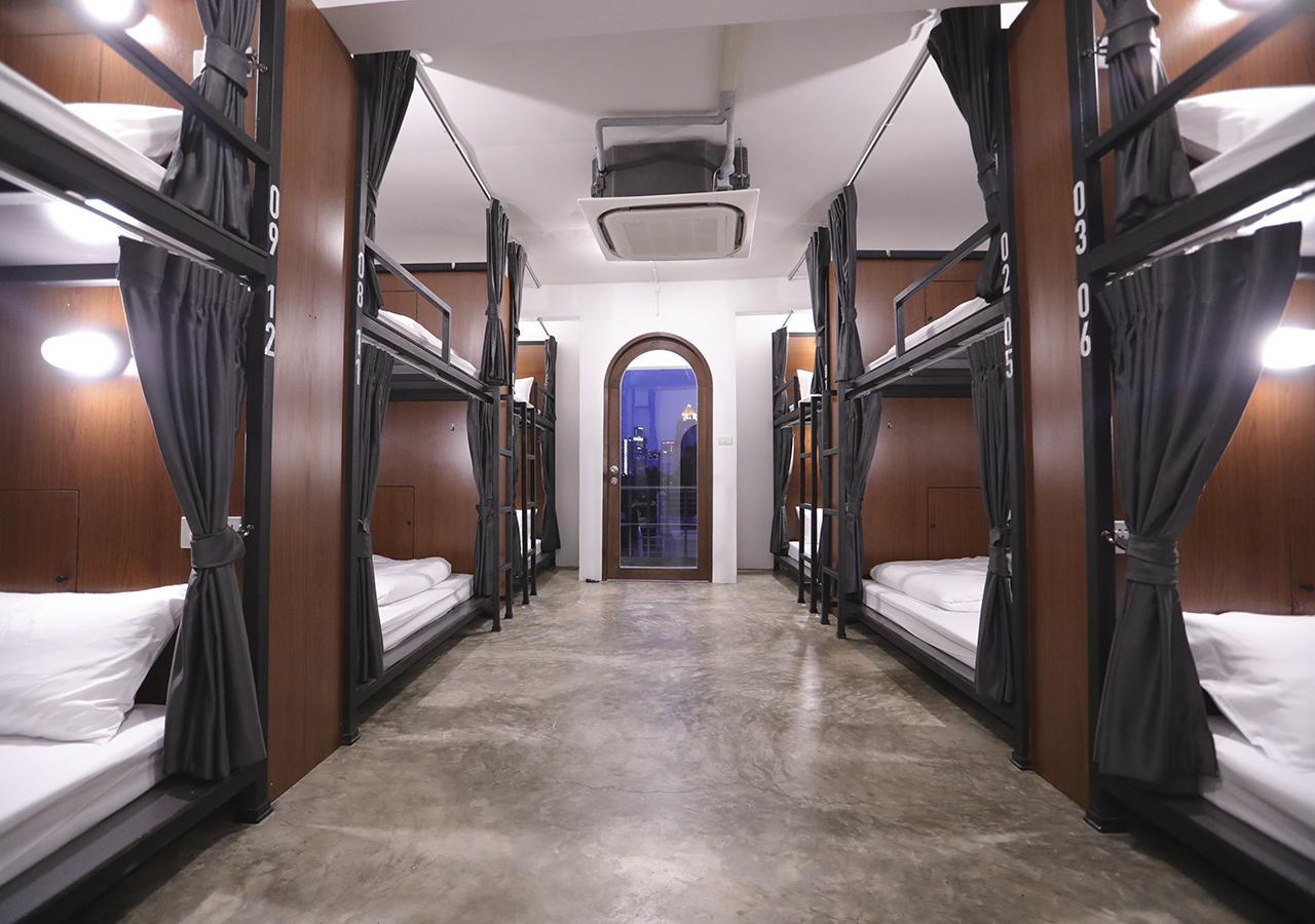 Apartment45 Hostel Bangkok Exteriör bild